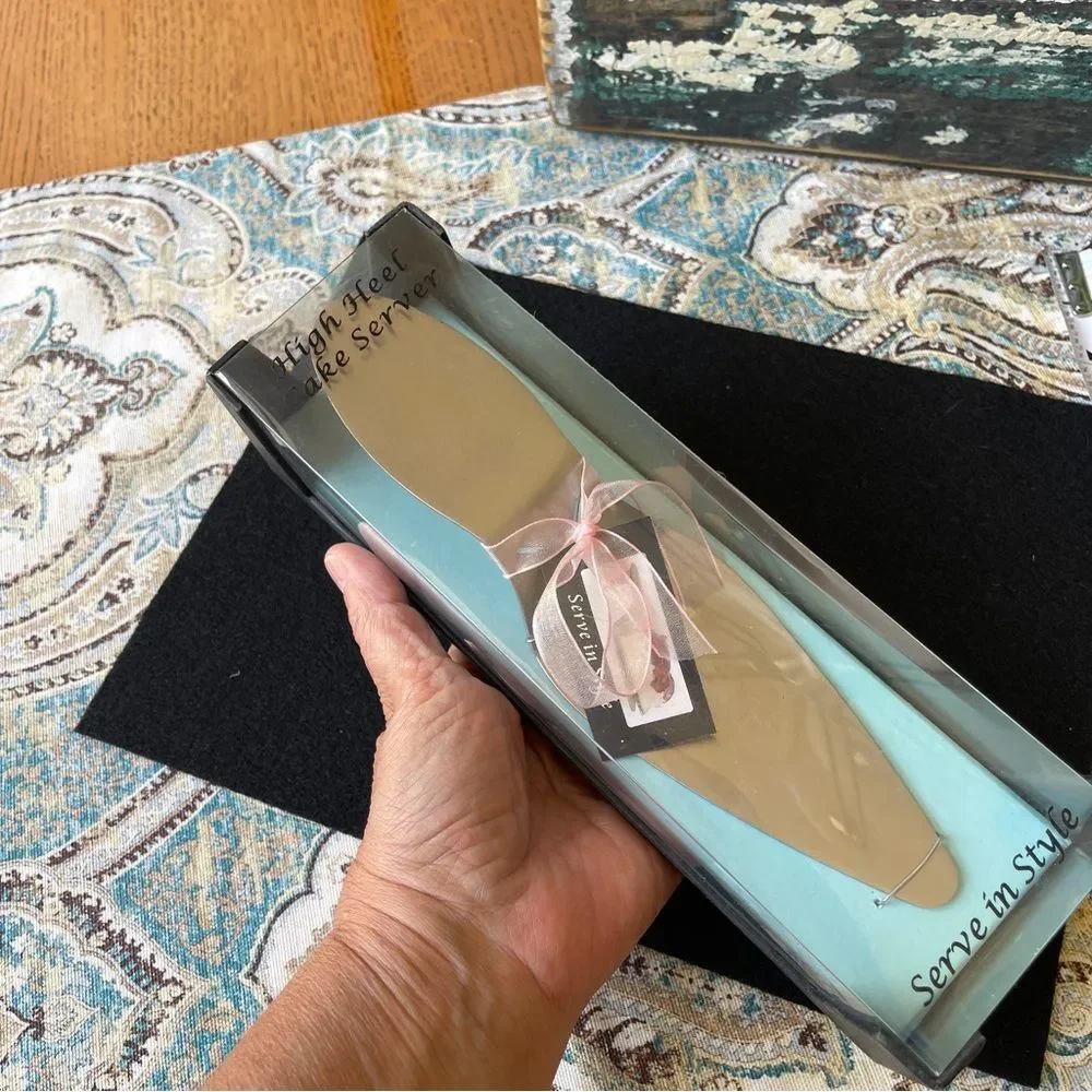 High Heel Cake Server Pink and Silver